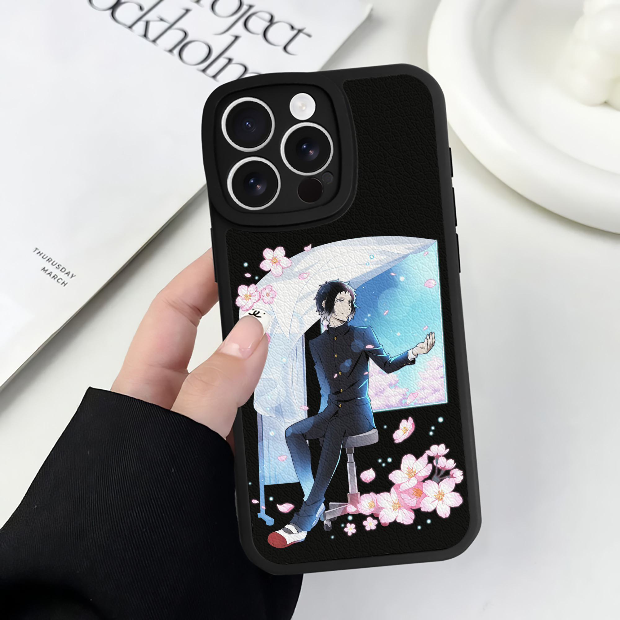 （画像用） 文豪ストレイドッグス Bungo Stray Dogs 【iPhone 16シリーズ対応】シリコンスマホケース（レザー調） 材質：シリコン